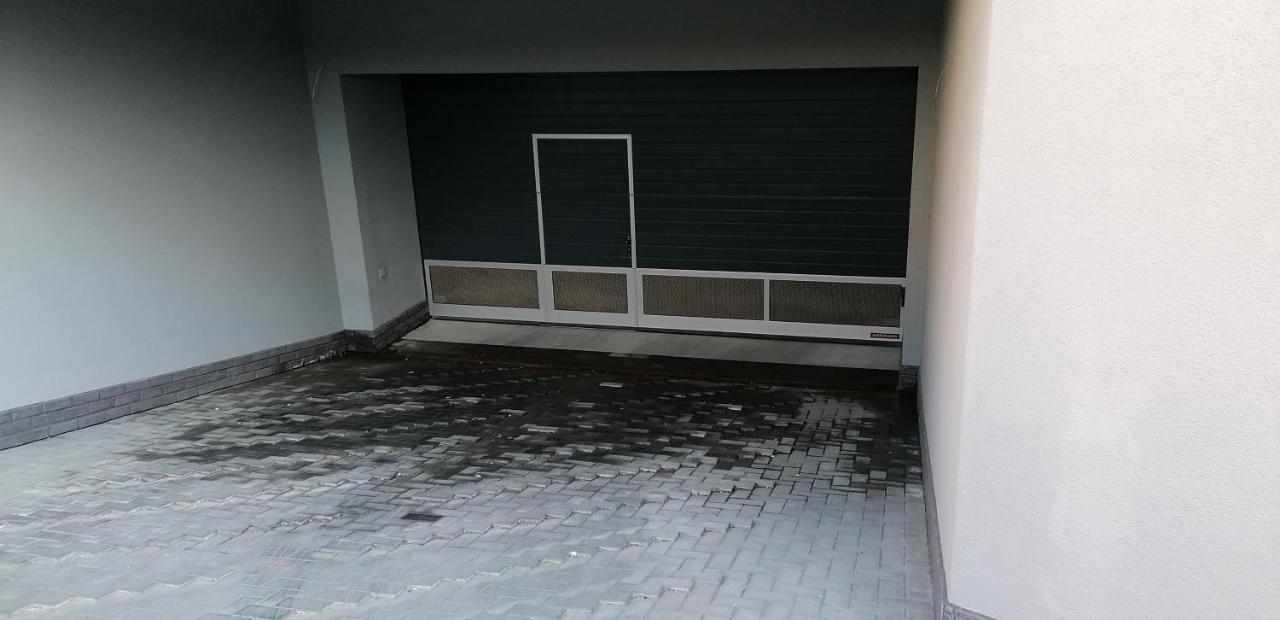 Apartamenty Mariela-Kolobrzeg Z Garazem Εξωτερικό φωτογραφία